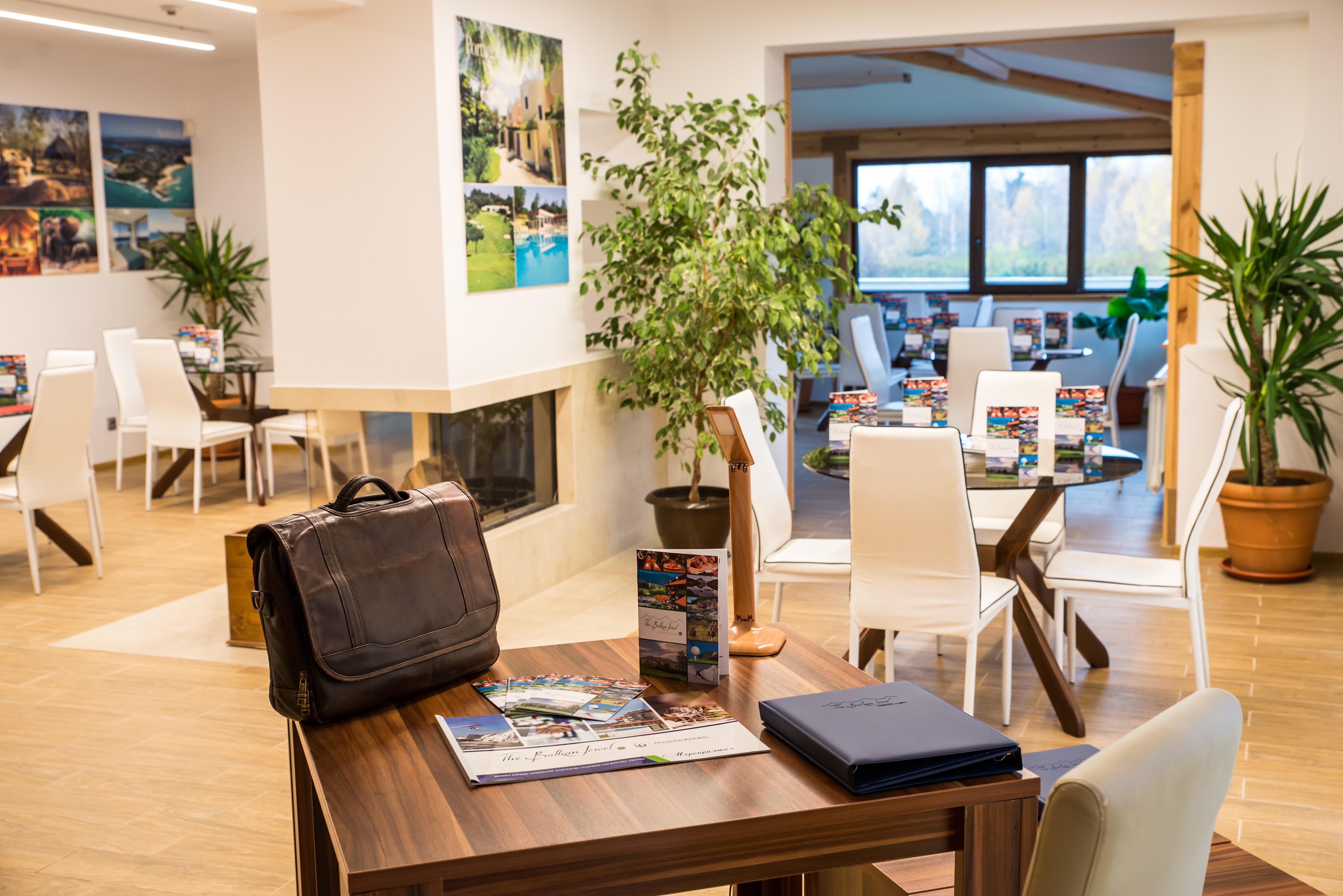 رازلوغ The Balkan Jewel Resort, Trademark Collection By Wyndham المظهر الخارجي الصورة