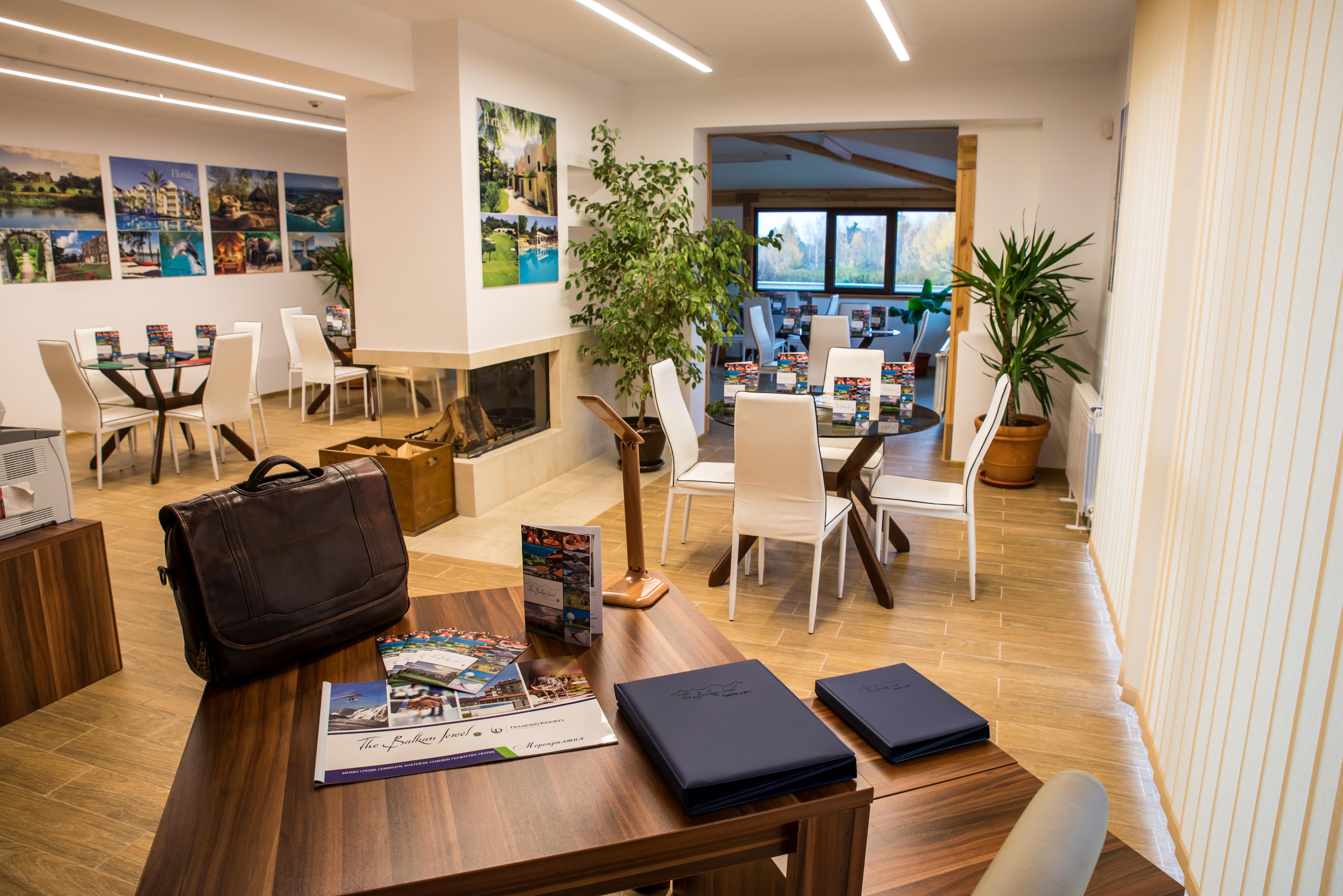 رازلوغ The Balkan Jewel Resort, Trademark Collection By Wyndham المظهر الخارجي الصورة
